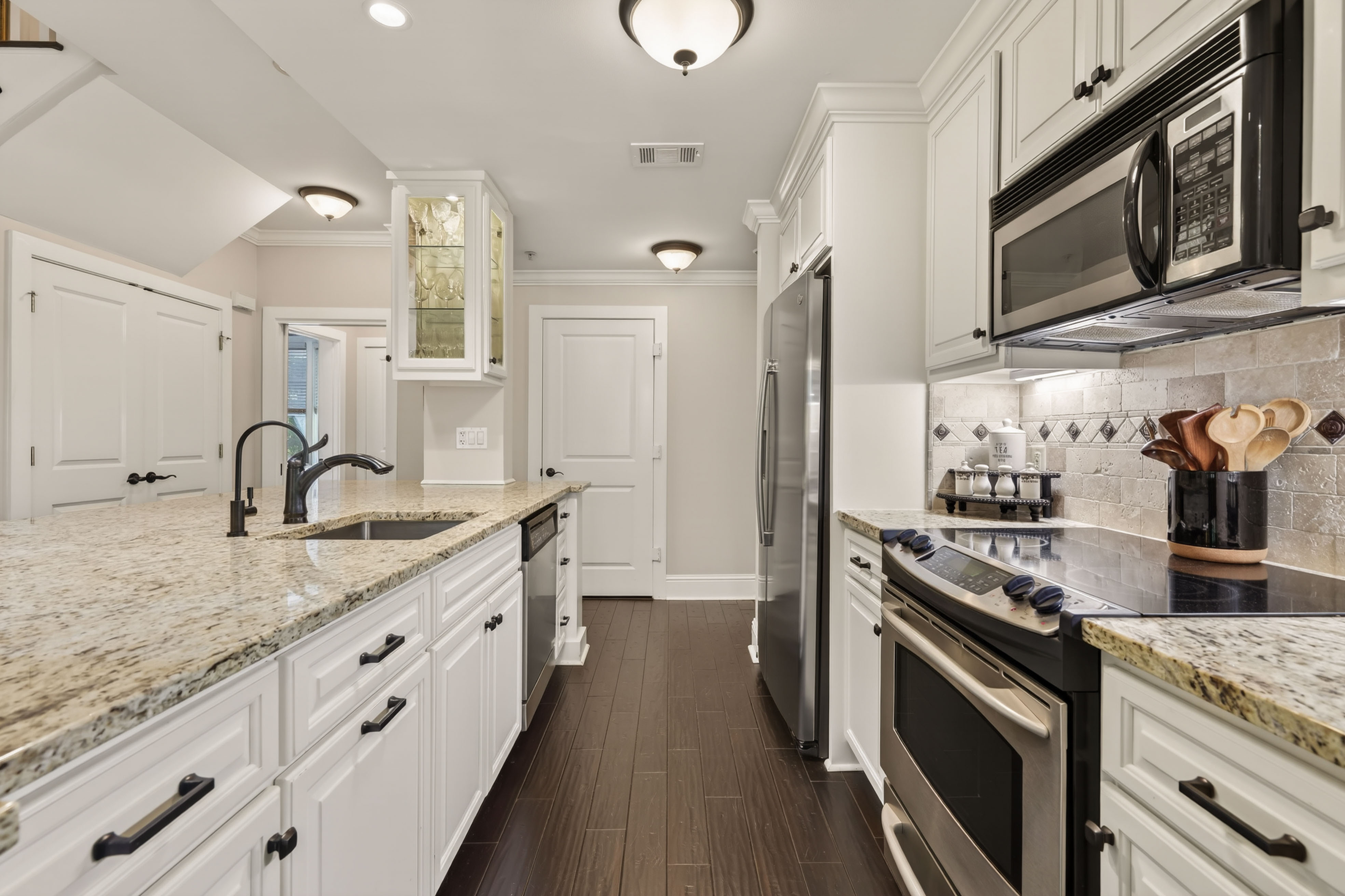 1040E Tailwater image 14